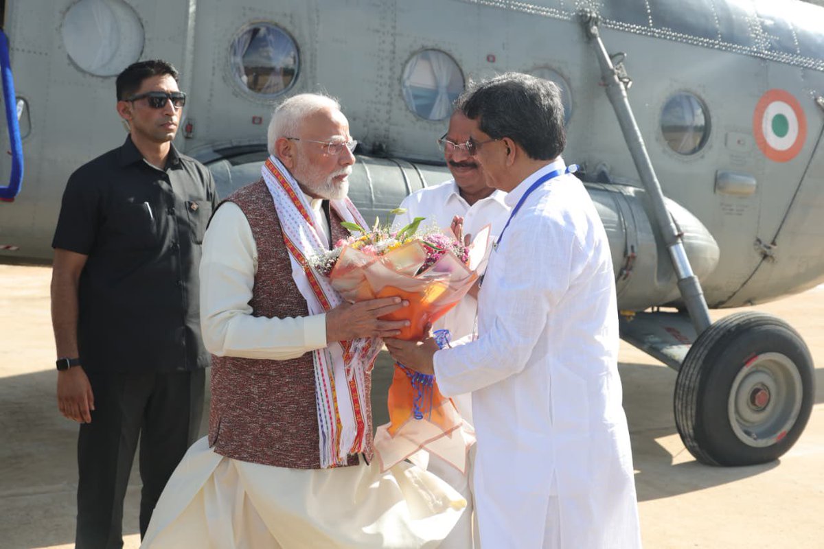 DrManikSaha2's tweet photo. Honoured to welcome Hon'ble PM Shri @narendramodi Ji to the sacred land of Mata Tripurasundari.

#MatabariShaktiPithePMModi https://t.co/MZLxzg57sf