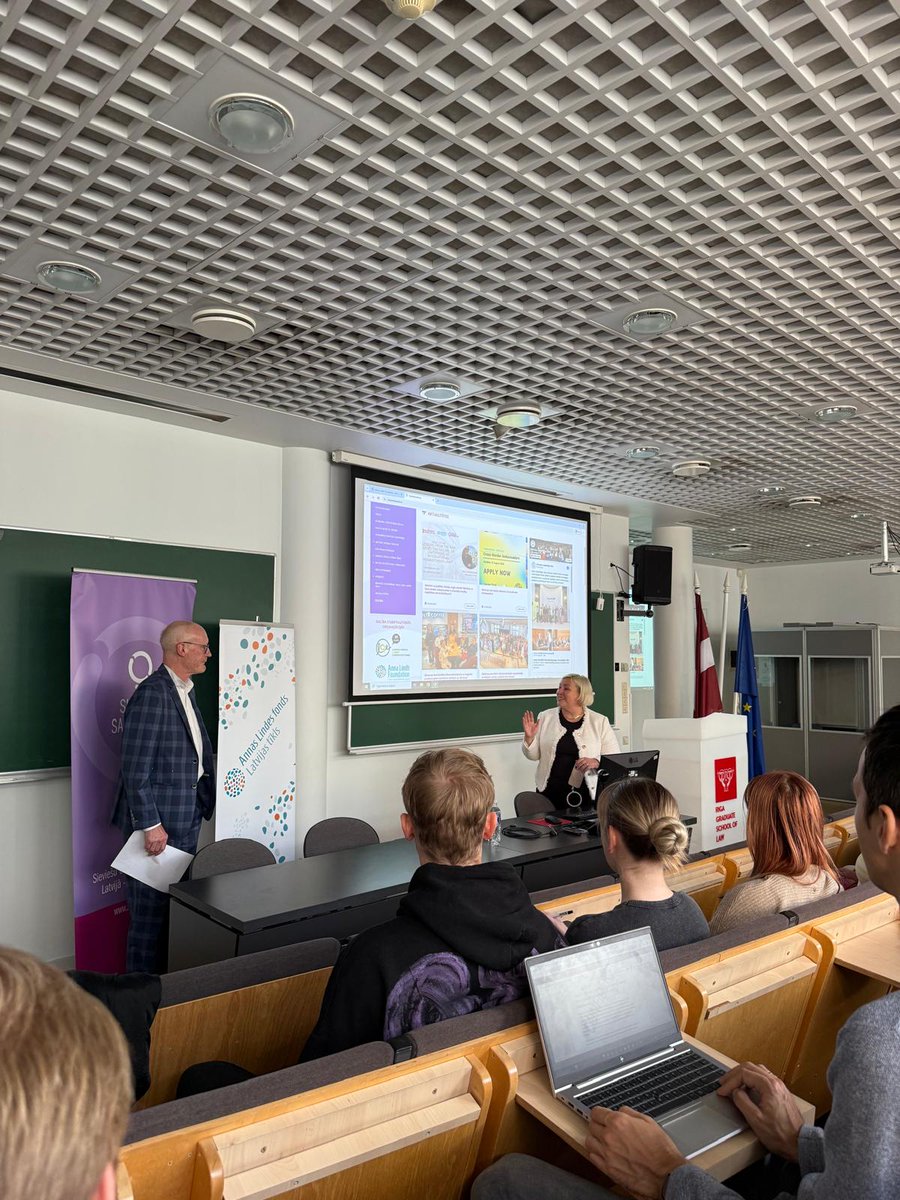 RGSL_LV's tweet photo. On 19 Sept @RGSL_LV welcomed Prof. Ryszard Piotrowicz from @AberUni for a public lecture “Lessons from the War Zones: The Failure, or Limitations, of International Humanitarian Law?” More from the lecture here: https://t.co/gPP2diiVvZ https://t.co/cE5HPYJjTf