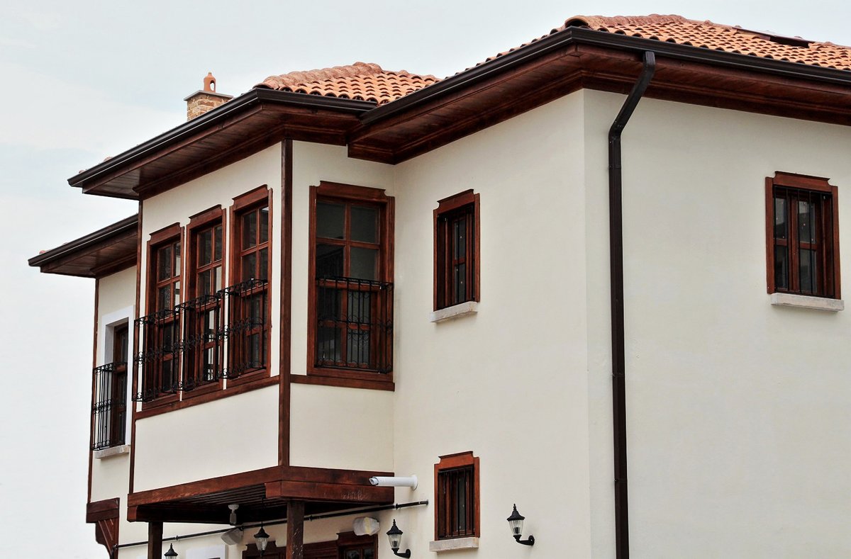 ahmetkus6's tweet photo. Konya Aziziye Mahallesi Pirî Mehmed Paşa Sokağı'nda şöyle güzel bir mekân var... 
(Karatay Sanat Merkezi - Nigarhane) https://t.co/yZGfoKOOsO