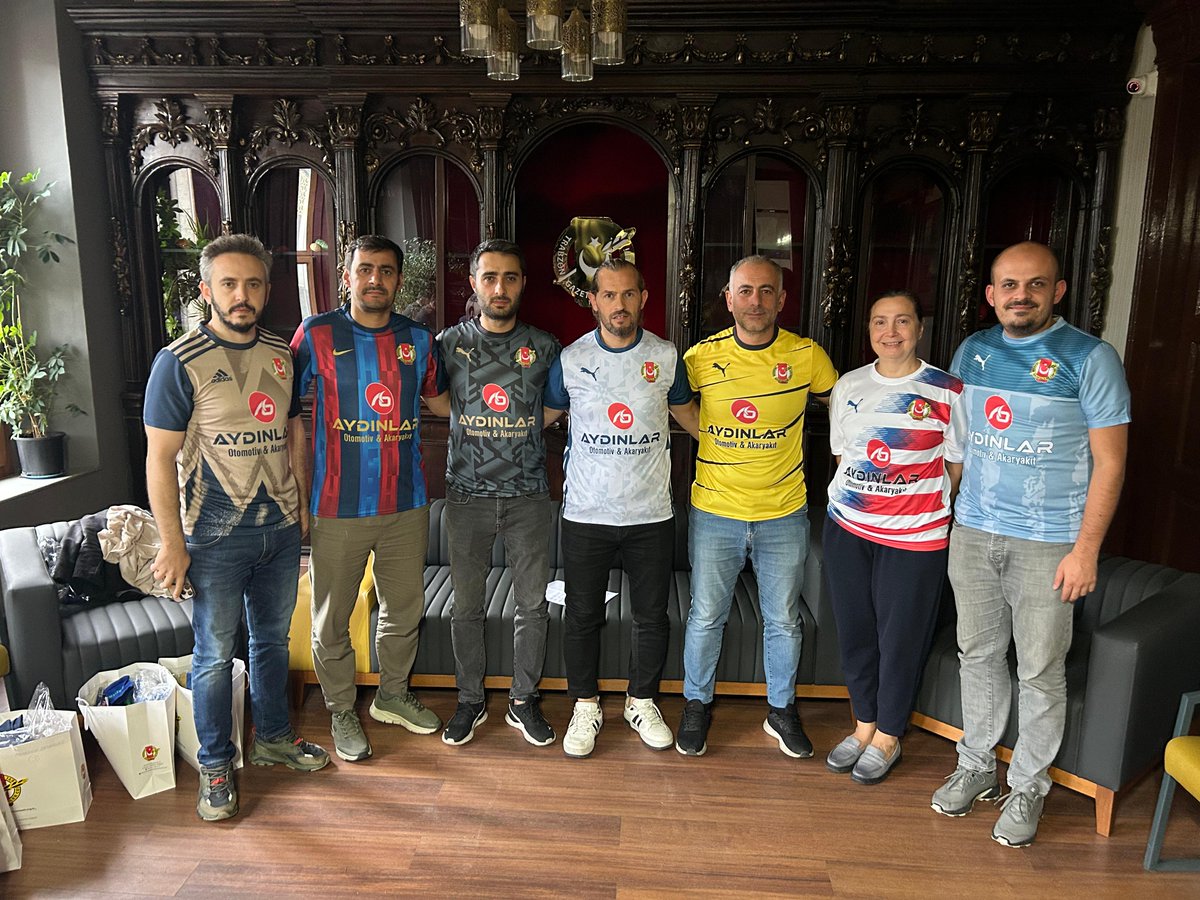 TGC Trabzon 18. Orhan Kaynar Futbol Turnuvası başlıyor! ⚽️

Sporun birleştirici gücünü yansıtan, dostluk ve dayanışmayı pekiştiren bu anlamlı organizasyonda sizleri de aramızda görmekten mutluluk duyarız.

📅 23 Eylül 2025 (Yarın) – Turnuva Açılışı
🕔 18.30
📍 ASKF Sahaları