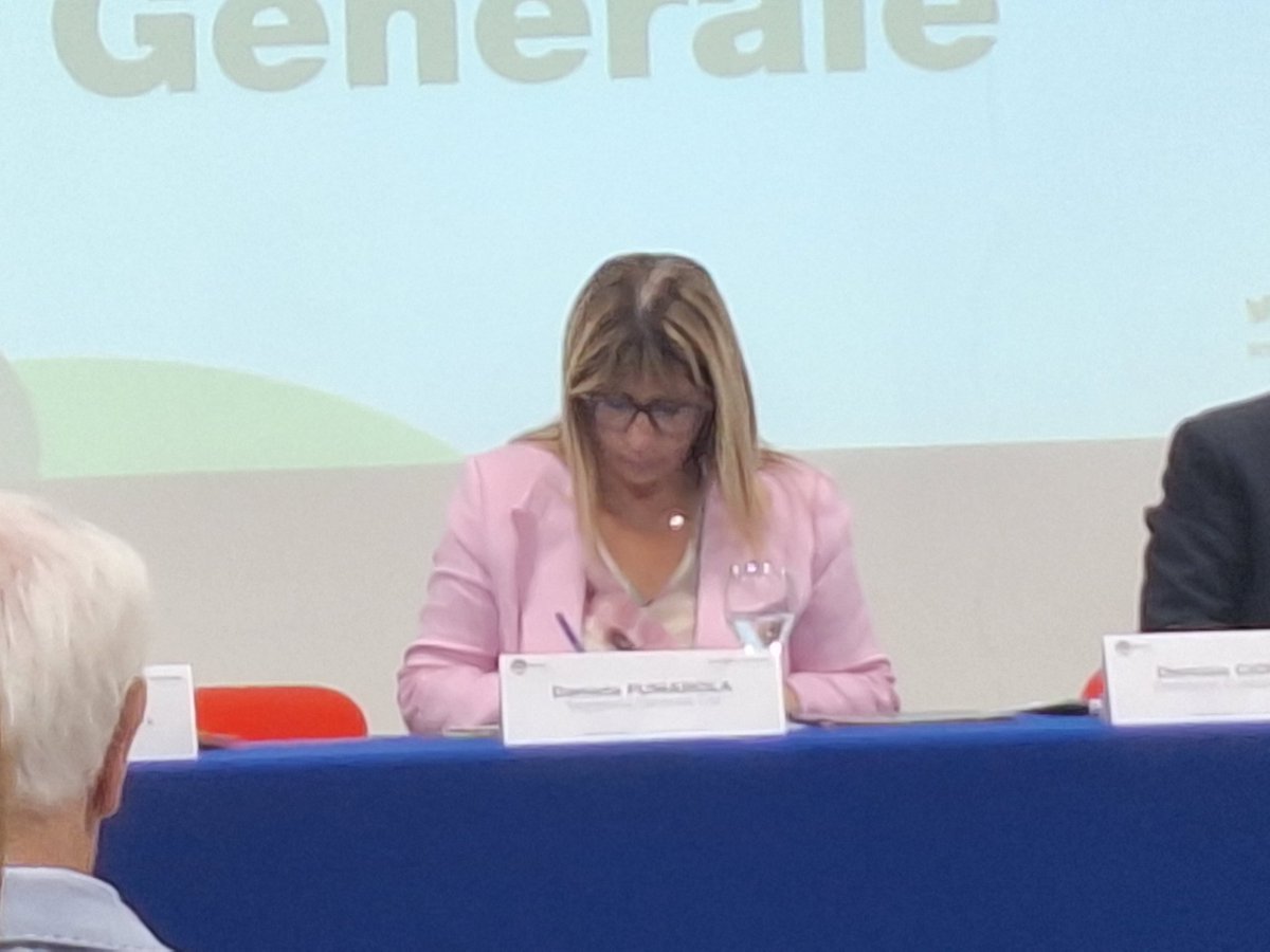 CislPaTp's tweet photo. All'amica @ChiaraBarbera eletta componente di segreteria @CislSicilia,  nel corso del consiglio generale alla presenza della segretaria generale Cisl nazionale Daniela Fumarola  e aperto dal segretario generale Cisl Sicilia Leonardo La Piana, auguri di buon lavoro https://t.co/0K6oLr5nr2