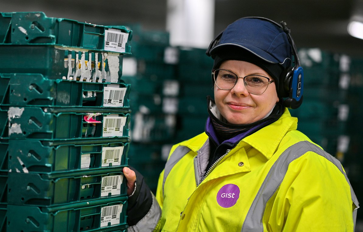 Not just boxes📦 
This isn't just lifting, this is keeping M&amp;S moving. 
 
Join Gist as a Warehouse Operative in our chilled sites — and play a key role in getting everyone’s favourites (yes, even Colin 🐛) onto the shelves.
 
🔍 Apply now: lnkd.in/e7jWhxVC