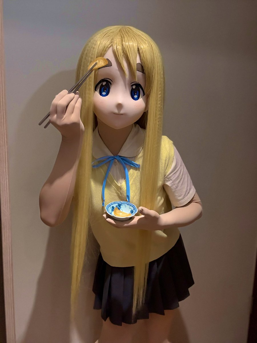 太棒了！是醃蘿蔔！
#琴吹紬 #K_ON #大根漬
#kigurumi  #着ぐるみ