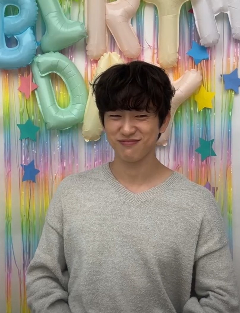 หนวดแมว #DiveInto31WithJinyoung