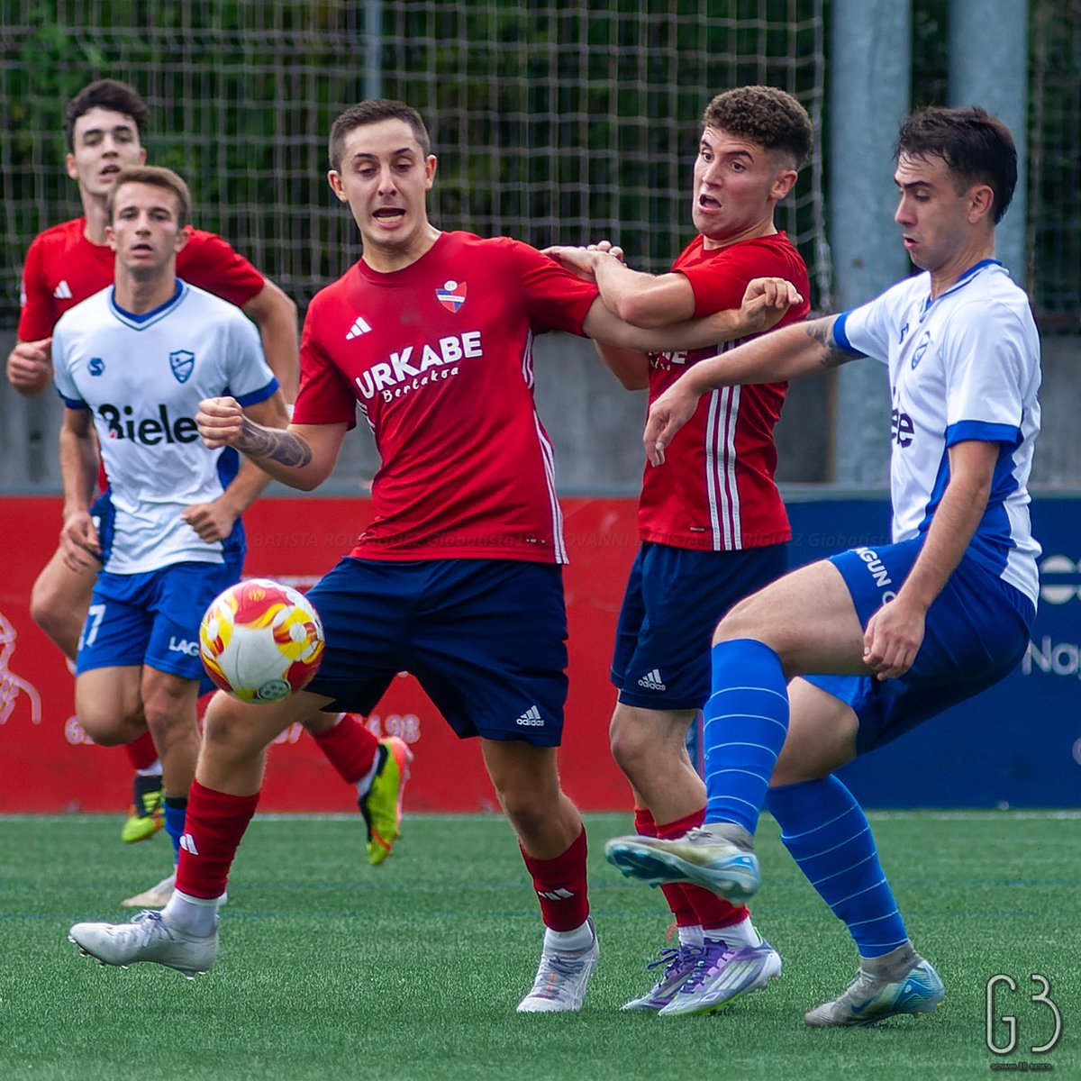 📸⚽️ FOTOGALERÍA | <a href="/TouringKE1923/">Touring KE</a> - <a href="/lagunonak_FT/">Lagun Onak FT</a> (1ª Parte)

🗓️ (20/09/25) J3 #3RFEF

🔗:photos.app.goo.gl/31GLjJ8bZoPPea…

#TouringKE I #LagunOnak | #TerceraFederacion
