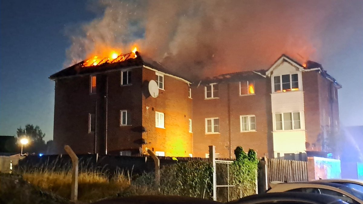 TransitPrimeKe's tweet image. 🚨 ENFIELD BLAZE – Three children have been hospitalised with smoke inhalation after a fire ripped through a block of flats in Maybury Close early this morning.

#Enfield #LondonFire #TransitPrime Palestian State Arizona #CharlieKirkMemorial Erika Kirk President Ruto