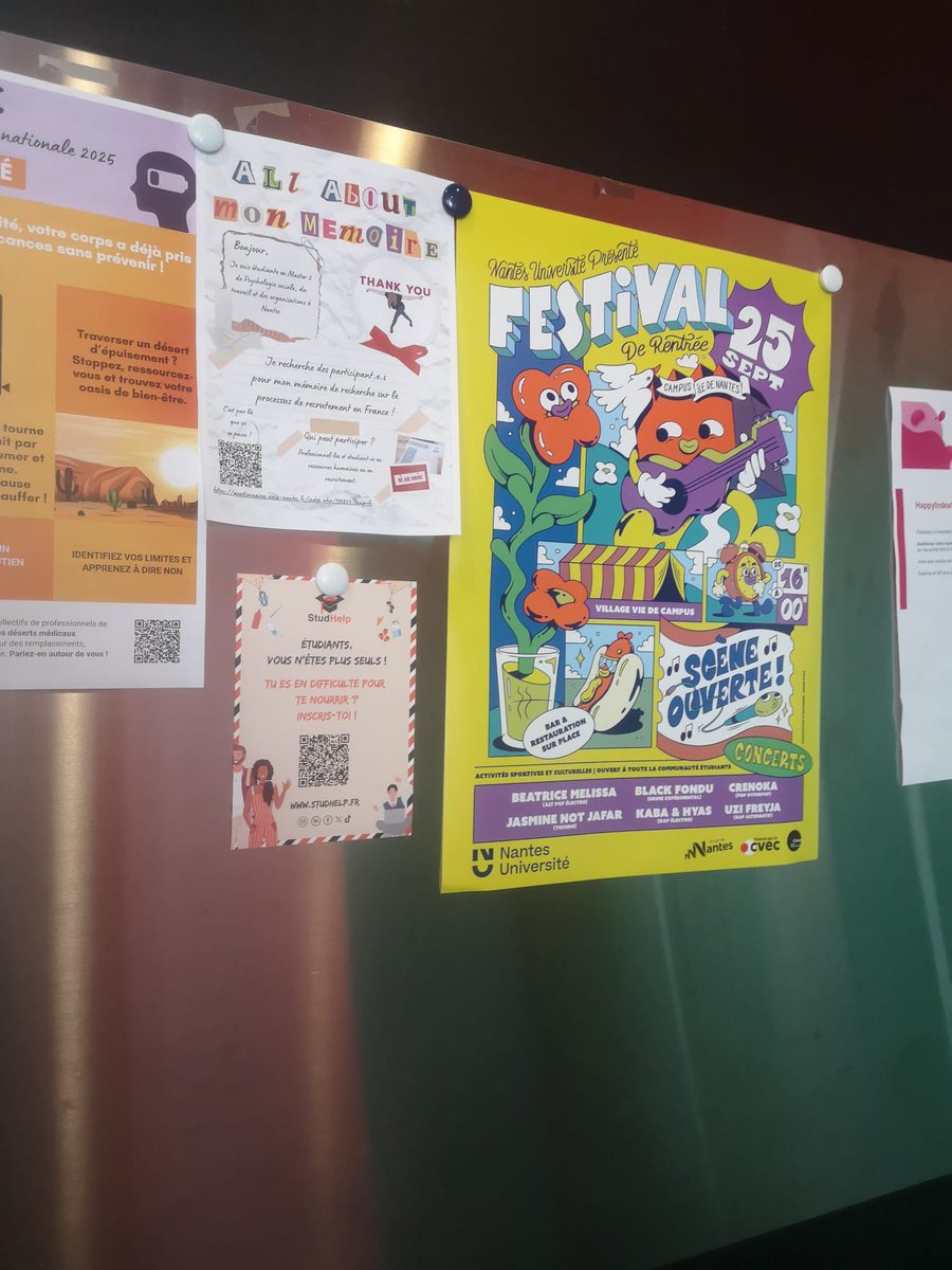 StudHelp_'s tweet image. Notre première action a eu lieu ! 🚀
Un grand merci à Agathe et Léa, bénévoles de l&apos;association, qui ont affiché nos flyers à l&apos;IAE Nantes, à la Fac de Droit de Nantes et à l&apos;Ecole d&apos;architecture ! 💪
Des surprises arrivent, restés connectés 🧡