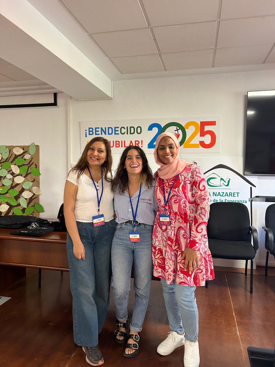 Ofrecemos diversos talleres adaptados cultural y lingüísticamente a lo largo del año con el objetivo de integrar a la población migrante a través de la salud. 

Conoce nuestro calendario, apúntate como voluntario o propón una visita a tu entidad en saludentreculturas.es