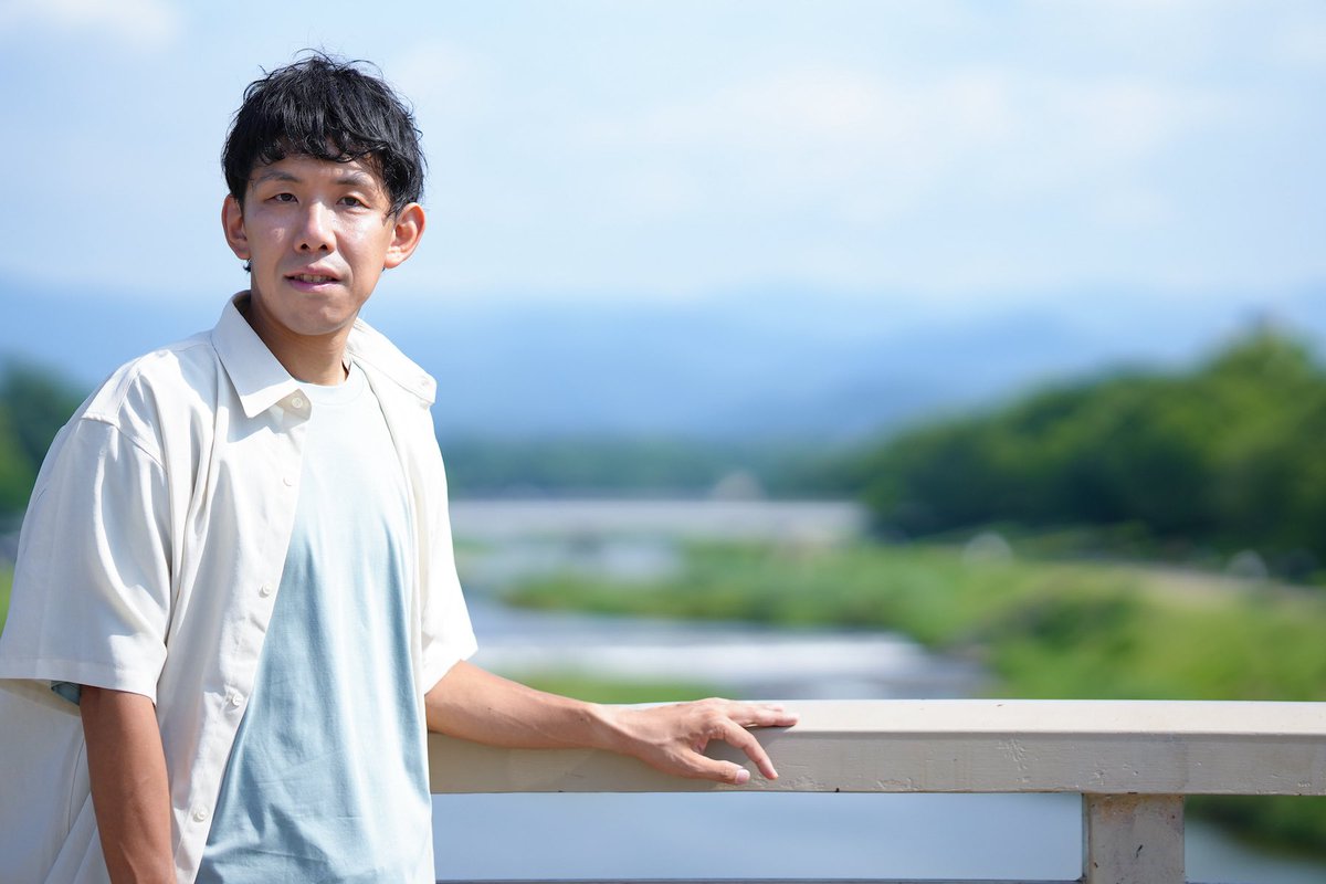 monocro_radio's tweet photo. 【今週のモノクロラジオ】

今週9月25日(木)のモノクロラジオは
第4週レギュラー
佐伯幸士朗(@koshiro_studio )さん
と生放送でお届けします。

佐伯幸士朗さんのコーナーやコラボ演奏コーナーもあります‼︎

佐伯幸士朗さんへの質問、メッセージは✉️
fm870@radiomix.kyoto

#佐伯幸士朗 #fm870 https://t.co/51yTfcY4lZ