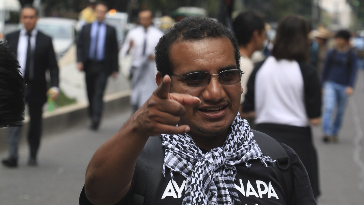 PeriodistasU's tweet image. ¡Una discusión necesaria! 🗣️ La columna de Alejandro Meléndez se centra en la justicia de un sueldo digno para Vidulfo Rosales. Entérate de lo que hay detrás de esta reflexión en el artículo. #Opinión #Sueldos #DerechosHumanos #México

Lee la nota: zurl.co/OKIGJ