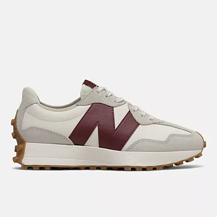New Balance 327 moonbeam with classic burgundy.
GHS 499.99
Available in EU 38-45