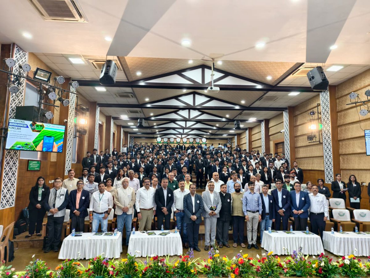 The first panel of the 6th National Agribusiness Management Konclave focused on the theme “Innovating Agri-Inputs: Redefining Productivity, Precision and Planetary Health.”

The panel brought together distinguished leaders from the agribusiness sector.

Welcoming our esteemed