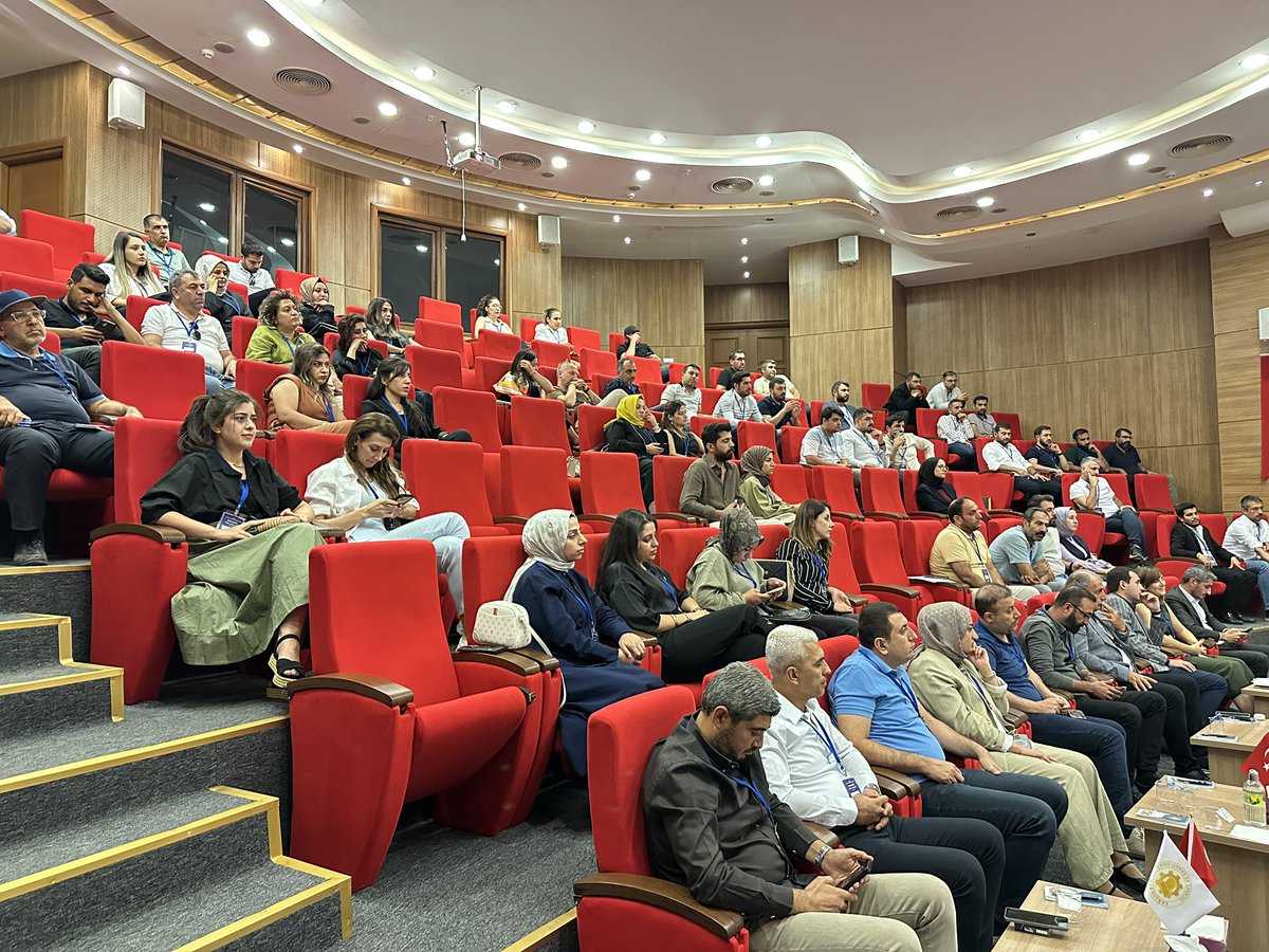 TMMOB Şanlıurfa Yerel Kurultayı’nda Makine Mühendislerinin sorunlarını dile getirerek, Makine Mühendisleri Odası Şanlıurfa İl Temsilciliği yürütme kurulunun seçimle belirlenmesi yönündeki önergemizi sunduk. 

Demokrasi için verdiğimiz demokratik mücadelemiz, tüm platformlarda