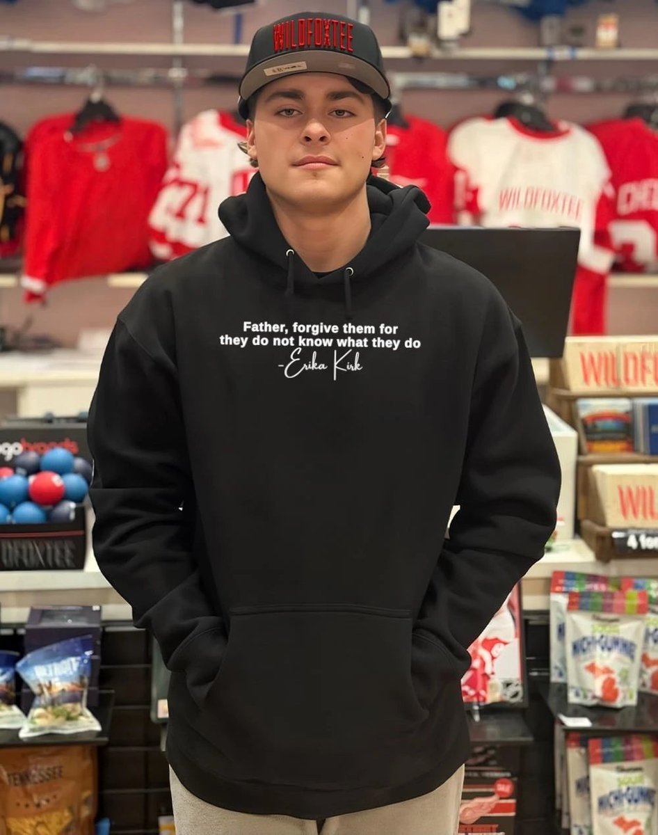 wildfoxtee's tweet image. ✝️ “Father, forgive them…” A shirt with power + grace in every word.
👉 wildfoxtee.com/product/father…
#FaithStyle #ChristianApparel #Wildfoxtee