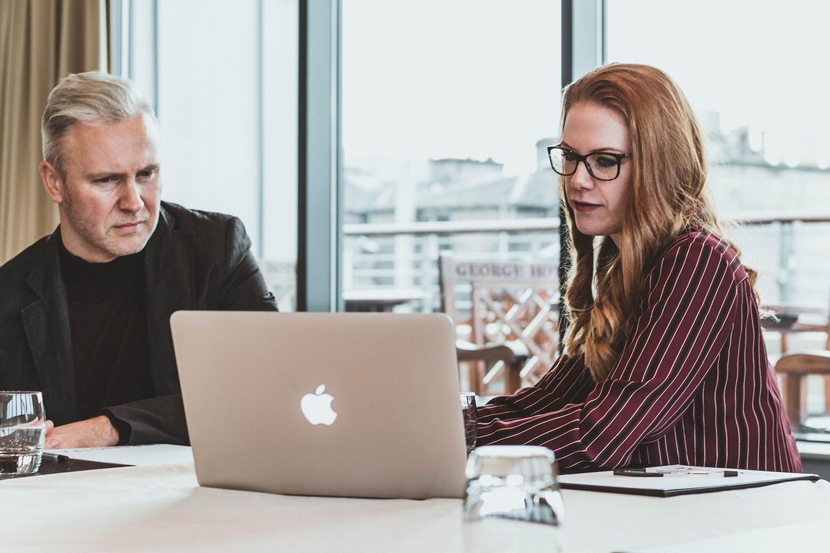digioverheid's tweet image. Ben je werkzaam binnen de overheid en heb je een vraag over AI bij de overheid? Sluit dan aan bij de "Durf-te-vrAIgen-sessie (online)" van het Platform AI & Overheid op 14 oktober om 12.00. Aanmelden kan eenvoudig via de website: aienalgoritmes.pleio.nl/events/view/71… #AI #Algoritmes @MinBZK