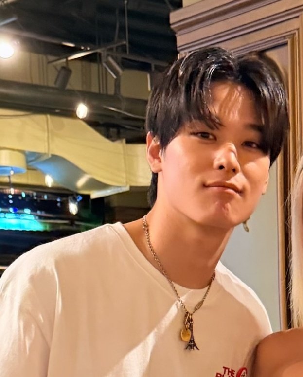 Knpa w liatnya tengil bgt yaa🤔😌