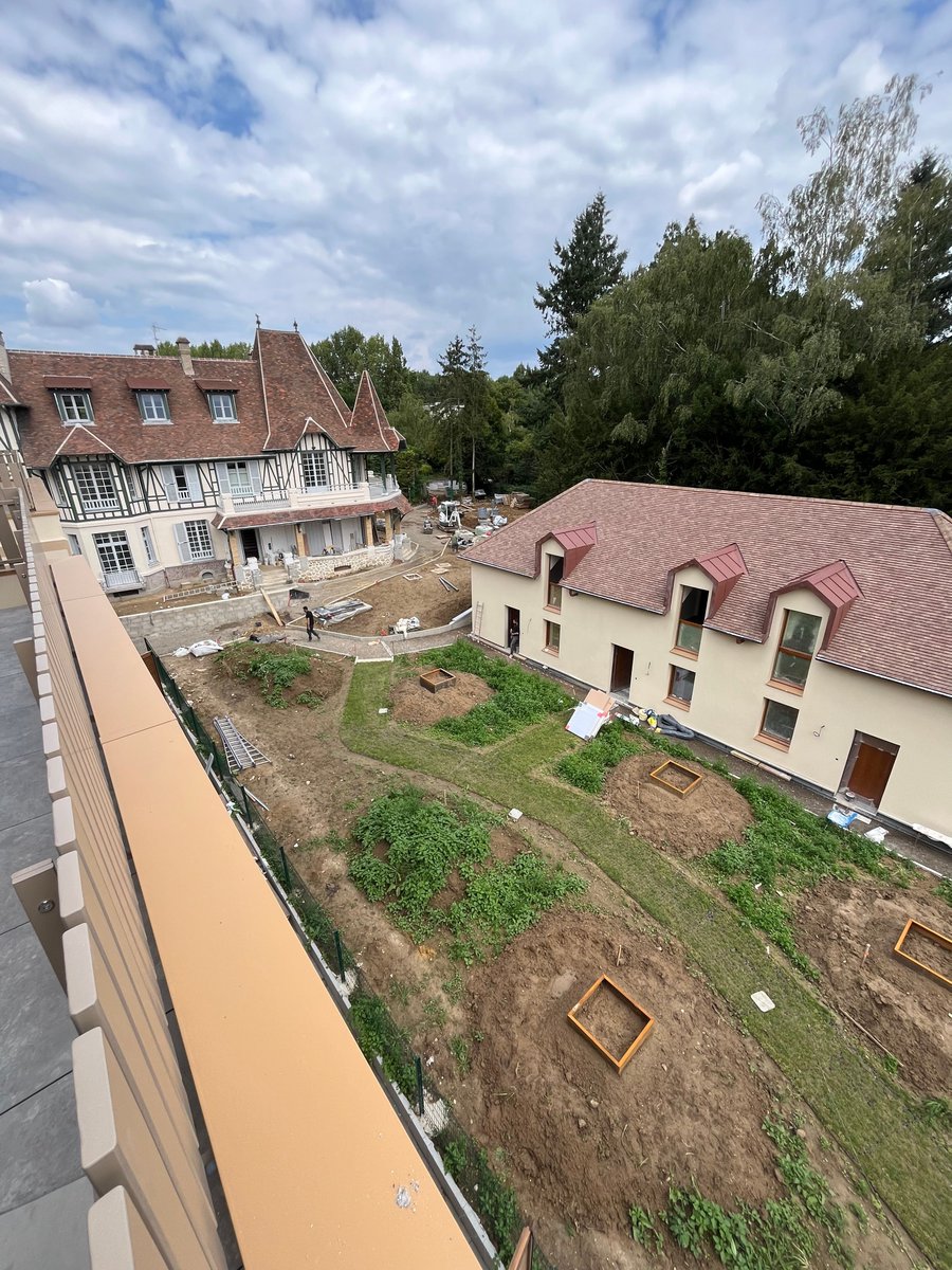 🏗 A Bailly, Les Maçons Parisiens réhabilitent et construisent en Entreprise Générale « Le Manoir ».

🏠 Réhabilitation d’un manoir pour la réalisation de 10 logements sociaux et construction de deux bâtiments neufs, pour un total de 36 logements : lesmaconsparisiens.fr/r%C3%A9alisati…

📐
