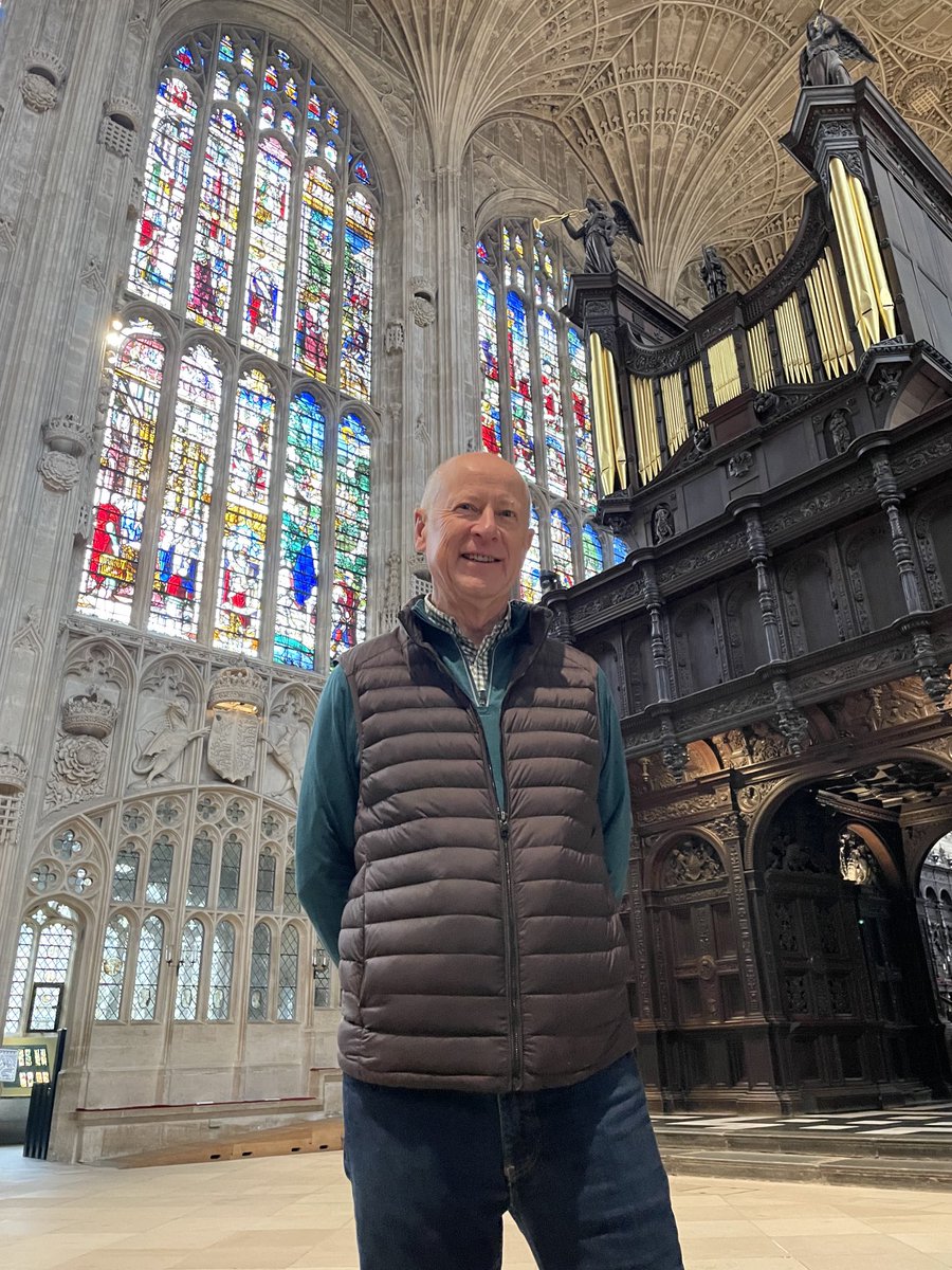 The Master of ⁦<a href="/Turners_Company/">Turners of London</a>⁩ at King’s College Cambridge. Thank you for a fantastic Master’s weekend, touring the City, having a go at pole lathe turning, punting, visiting the Fitzwilliam and dining in the sumptuous surroundings of King’s College. Fantastic!