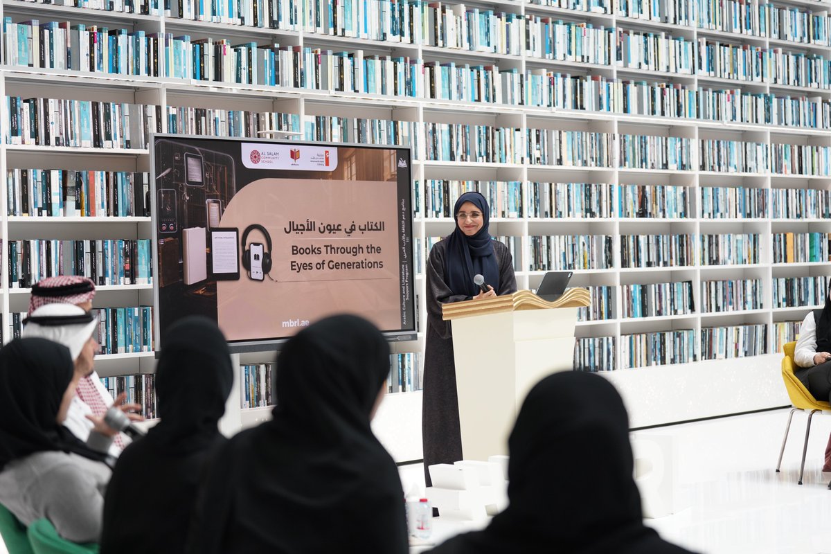 mbrlae's tweet image. Highlights from the ‘Books Through the Eyes of Generations’ cultural debate, organised by the #MohammedBinRashidLibrary in collaboration with Al Salam Community School and the Pen and Paper Initiative. The discussion explored the evolution of reading and writing in the digital…