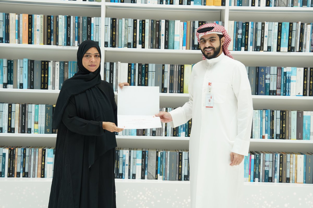 mbrlae's tweet image. Highlights from the ‘Books Through the Eyes of Generations’ cultural debate, organised by the #MohammedBinRashidLibrary in collaboration with Al Salam Community School and the Pen and Paper Initiative. The discussion explored the evolution of reading and writing in the digital…