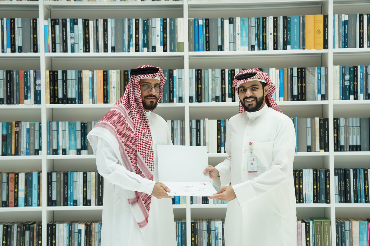 mbrlae's tweet image. Highlights from the ‘Books Through the Eyes of Generations’ cultural debate, organised by the #MohammedBinRashidLibrary in collaboration with Al Salam Community School and the Pen and Paper Initiative. The discussion explored the evolution of reading and writing in the digital…