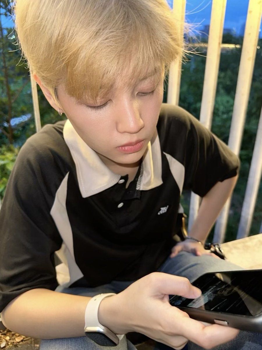 𝐁𝐥𝐞𝐧𝐝𝐛𝐥𝐮𝐞, tweet media
