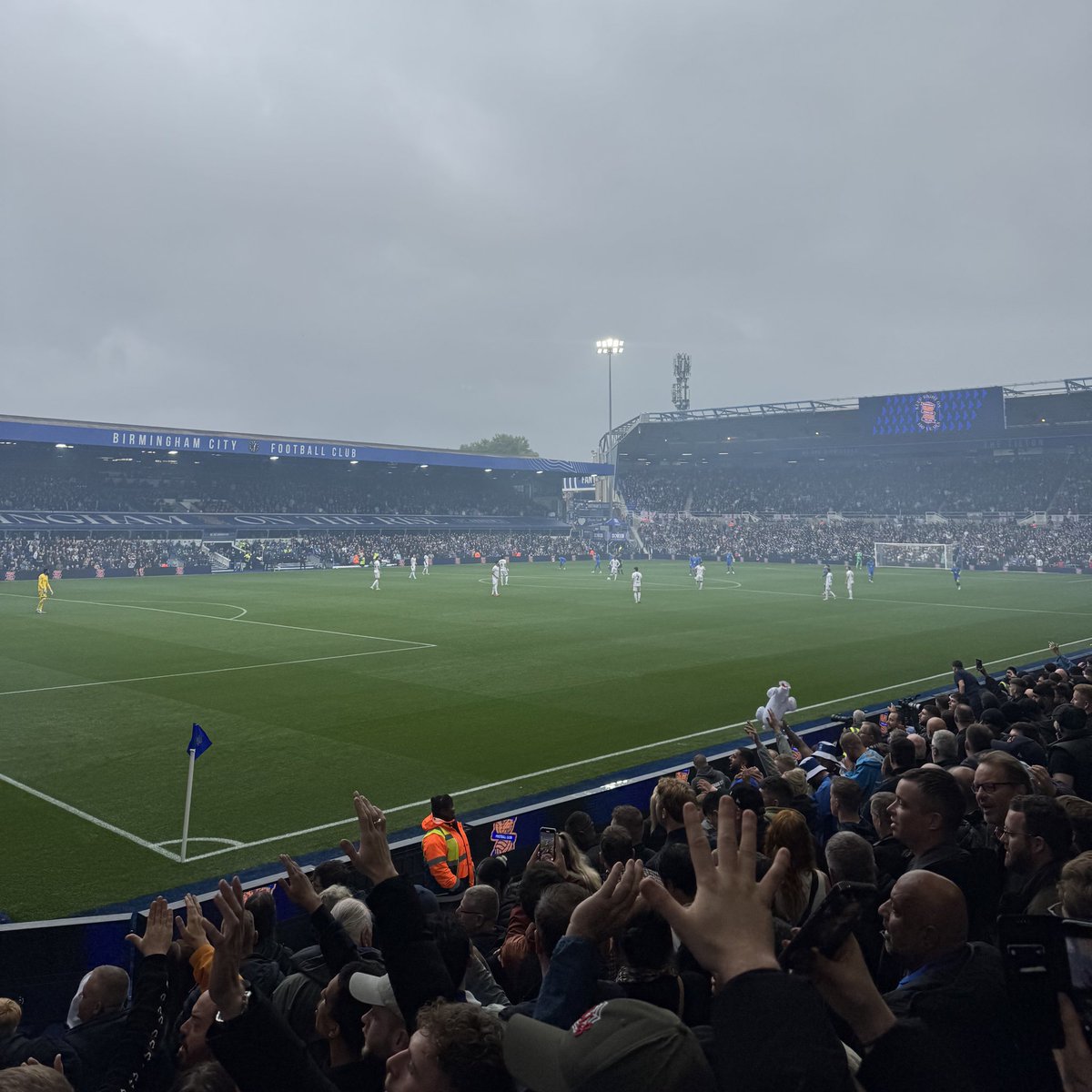 Really enjoyed Saturdays performance, big calls from Chris Davies before &amp; during the game that made us look more solid and exciting going forward. Bring on Coventry. In Limbdon Dykes We Trust!