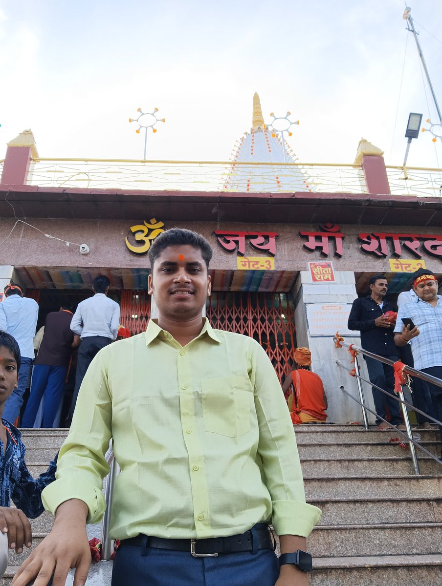 saurabh4u_'s tweet image. आप सभी को नवरात्रि की हार्दिक शुभकामनाएं 🎊 
#Navratri2025 #नवरात्रि2025 
#saurabh4u