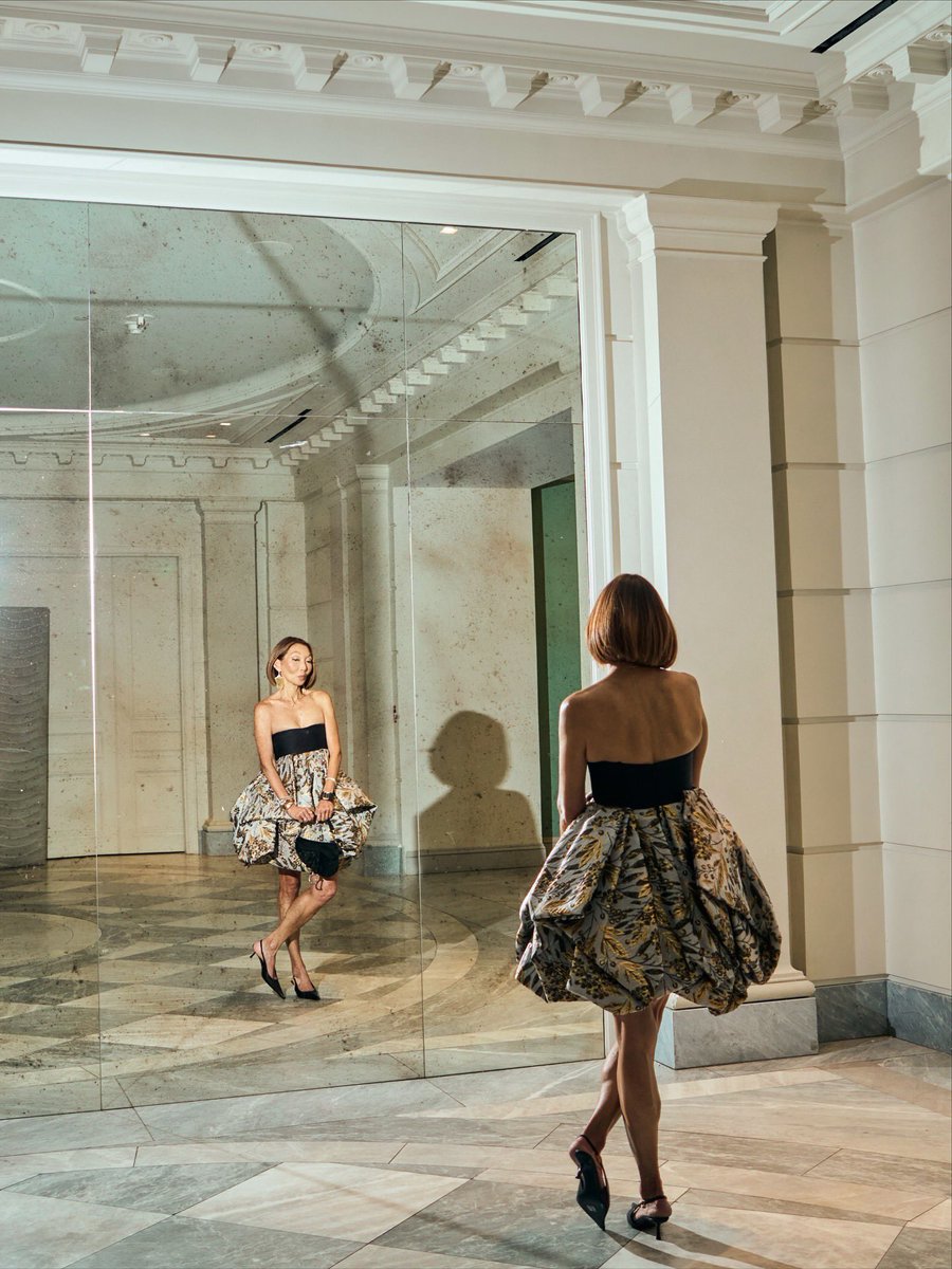 Ara Thomas tweet media