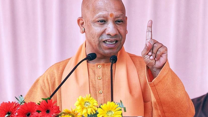 For decades, UP was one of the POOREST states of India

Everyone thought it’ll FAIL since it’s crowded, chaotic and struggling with law &amp; order

But to their SHOCK, UP went from the POOREST to being the 2nd LARGEST economy in just 7 years!

Here’s how UP plans to hit $1 trillion: