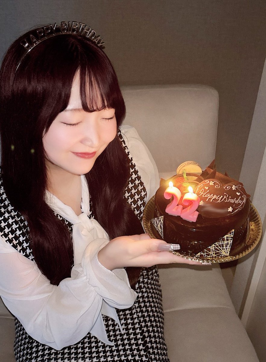 22歳になりました🎂🎀
れんくん今年もお祝いありがとう👦🏻💘
過去の自分に胸張れる人生を歩めるよう頑張ります(  ᴗ  ̫ ᴗ  )