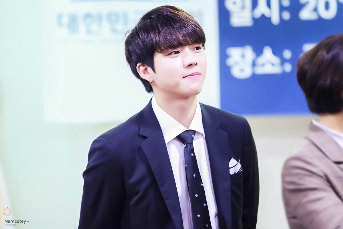 2018년~2025년
아니..🥹어떻게 7년동안 거의 변하지않은거야? 멍멍이 넘 이쁘니까?! 
이전도 멋지고 지금 더더 멋지는 우현이🩵🩵🩵

#우현 #남우현 #woohyun #NAMWOOHYUN #인피니트 #INFINITE #TreeRing #Only직진