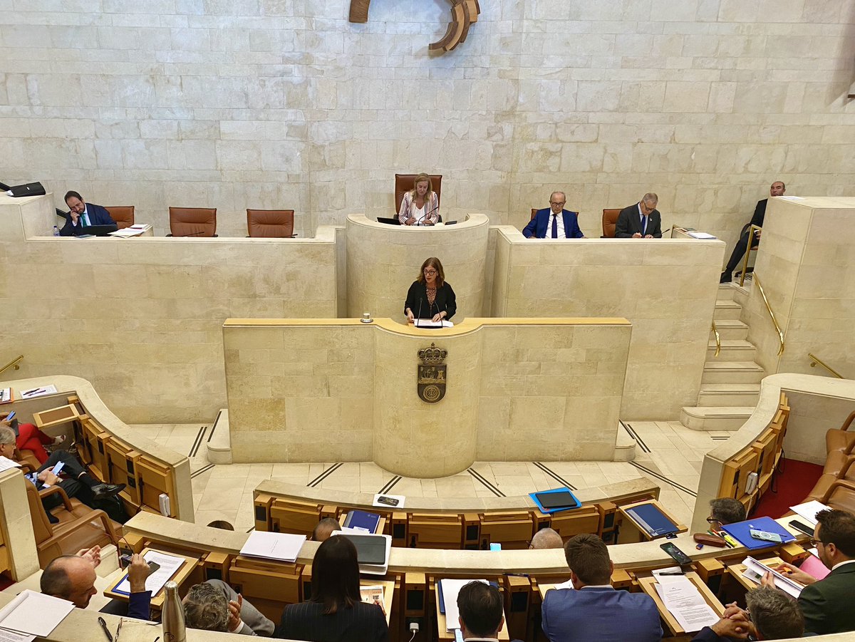 prcantabria's tweet photo. @RevillaMiguelA @fdezvianaprc @j_lopezmarcano @AlzheimerEsp 🏛️🇵🇱 Comienza la sesión plenaria con el debate y votación del Dictamen de la Comisión del Proyecto de Ley del Voluntariado de Cantabria.

#PRC #Cantabria #parlacan #voluntariado #LeyVoluntarido https://t.co/YdRs4NeAyv