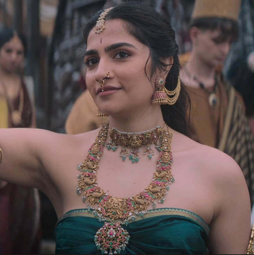 lowkeyxmenace's tweet photo. Peak TAMIL beauty @rukminitweets 🤌❤ https://t.co/Njci9i9jZS