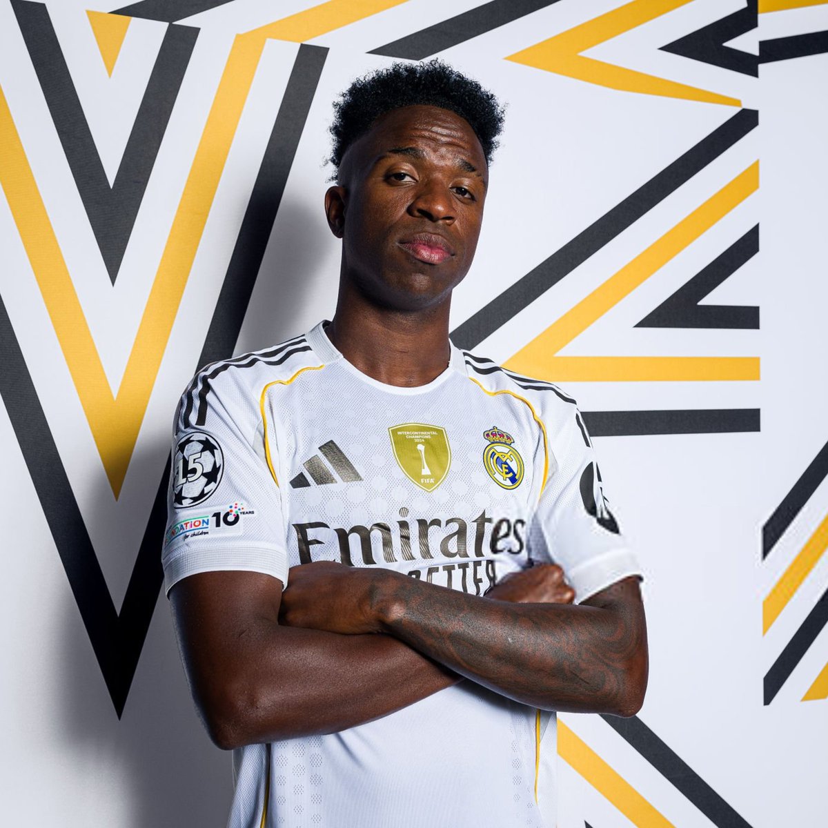 Vibes Foot tweet media