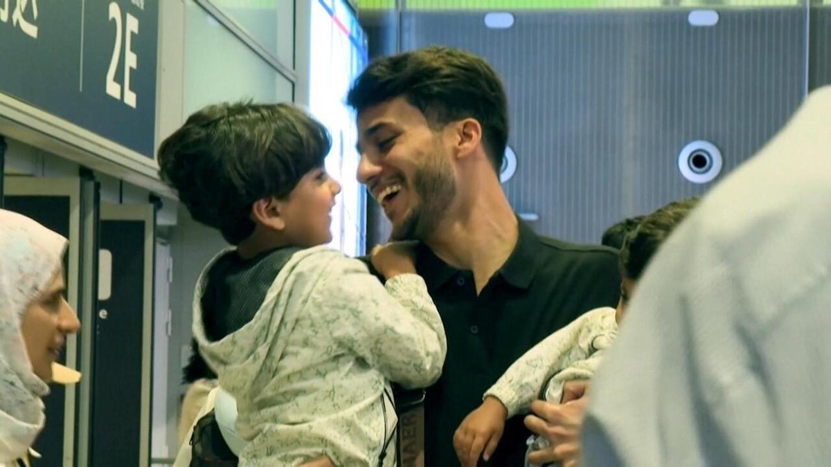 Les Palestiniens accueillis en France racontent l'enfer de Gaza f24.my/BRvs.x