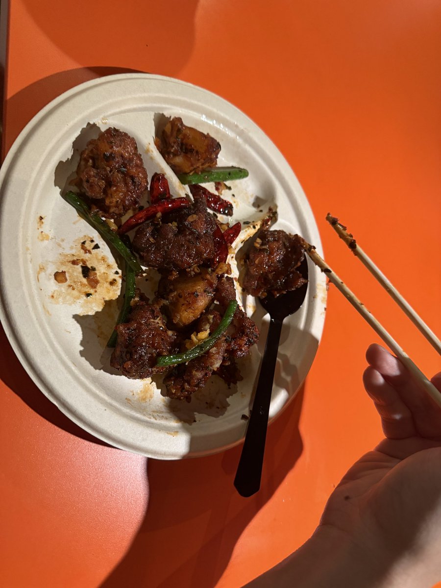 ARASMAS8's tweet image. #ArchNetwork is what Ethereum wishes it could’ve been on Bitcoin.

현장에서 느낀 건 단 하나 – 진짜 비트코인 DeFi는 여기서 시작된다.
🎯 Runes, AMM, 탈중앙 스마트컨트랙트까지 전부 비트코인 L1에서 가능하다는 걸 증명 중. 닭강정겁나 맛잇음.soldout. 
@ArchNtwrk @FourPillarsFP @JuhyukB