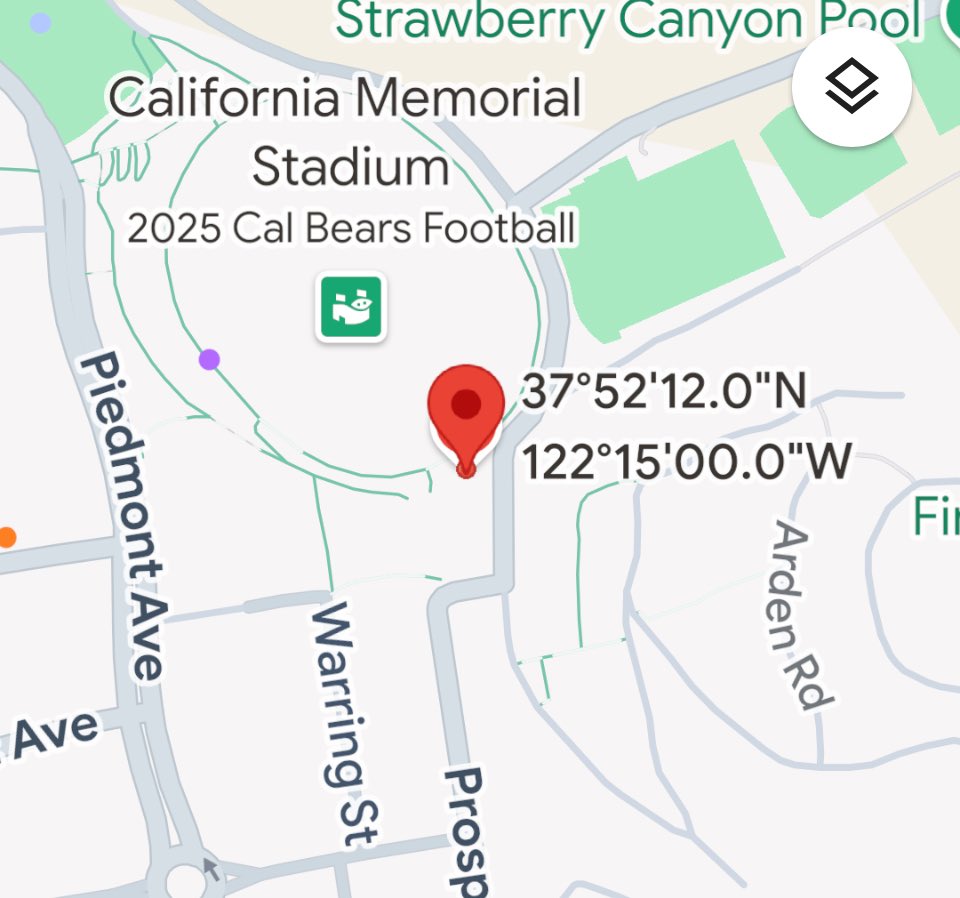 newsfroggie's tweet photo. According to the USGS the 4.3 earthquake this morning places the epicenter coordinates in Berkely, Ca.  Google map places the quake near Cal Berkeley’s Memorial Stadium. USGS puts the depth at 7.8 km. (4.8 miles) https://t.co/7PcozJW2r6