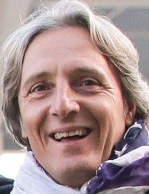 L’atteggiamento della fiorentina in campo, impacciata impaurita perdente avvilente come la faccia del proprio DG