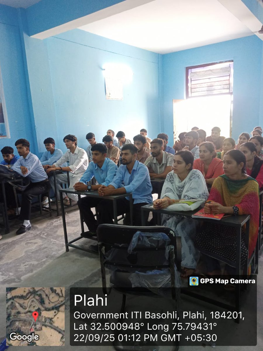 DiprKathua's tweet image. Skill Demo Day observed at Govt ITI Basohli under Sewa Parv 2025, showcasing students’ talents and promoting vocational skills for a brighter future. 🌟
#SewaParv2025 #SkillDevelopment #ITIBasohli
@diprjk