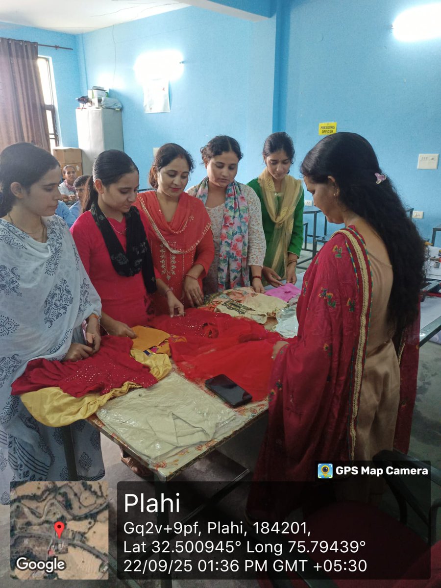DiprKathua's tweet image. Skill Demo Day observed at Govt ITI Basohli under Sewa Parv 2025, showcasing students’ talents and promoting vocational skills for a brighter future. 🌟
#SewaParv2025 #SkillDevelopment #ITIBasohli
@diprjk