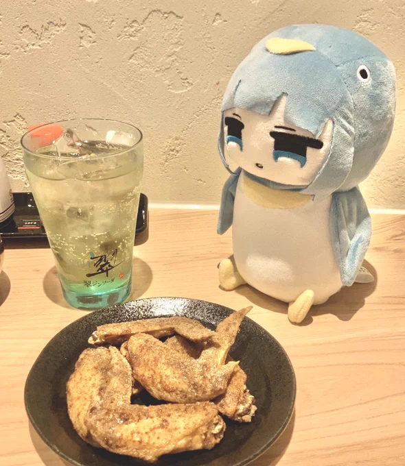 みんな〜今日もお疲れ様ぺぇ 一杯、やらせていただいているよ #ともペン散歩