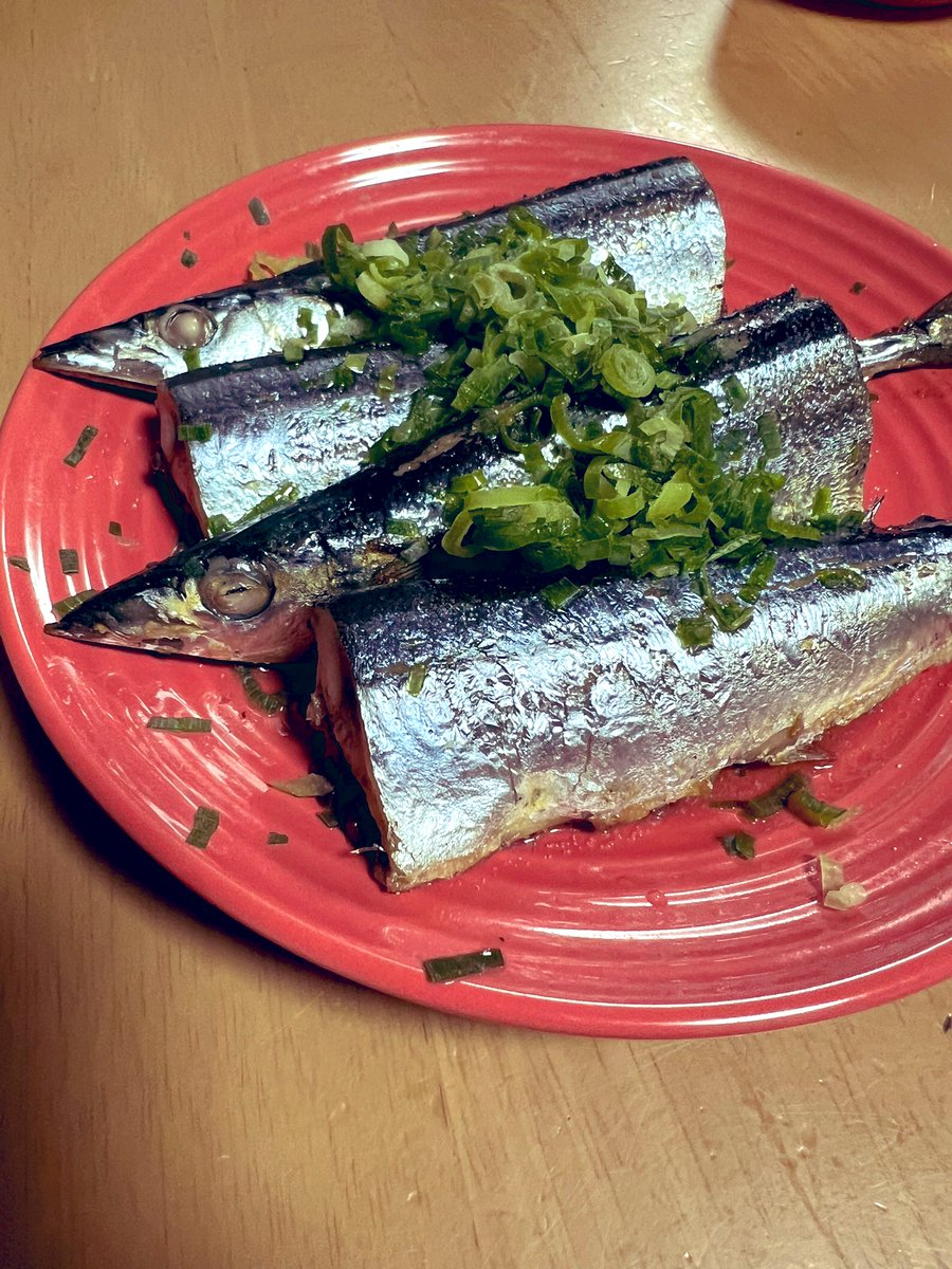 juri000000's tweet photo. 蓋したから水分飛ばなくて困り果てたけどいい感じに出来た
ばかうまかった🥰 https://t.co/6ySvYvLMGz