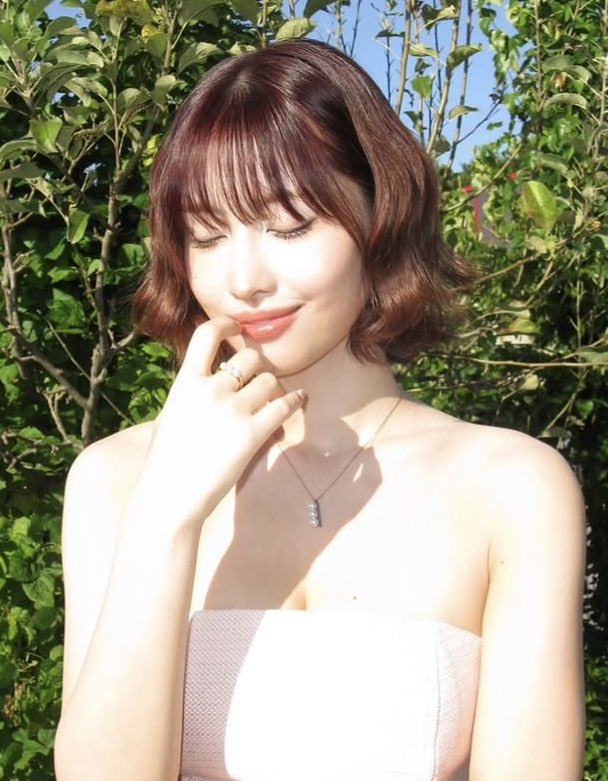 momo tweet media