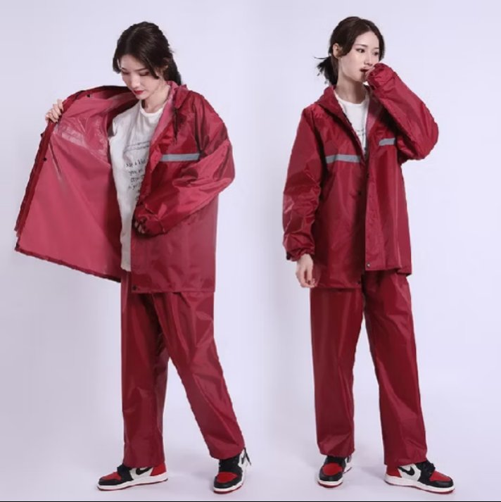 BVNUS26326's tweet photo. 🔥พร้อมส่ง🔥 Raincoat suit ชุดกันฝนแบบหนา มีแถบสะท้อนแสง รุ่น หมวกติดเสื้อ ในราคา ฿97 - ฿119 

พิกัดที่ Shopee👇👇 https://t.co/ezqECz1Fos https://t.co/hioxWewUjL