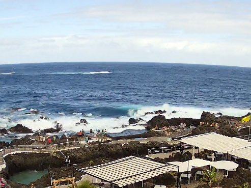 🚤🌴 ¡Qué maravilla de imagen nos regala hoy Garachico! 

📸 Si no estás allí, no te preocupes… ¡puedes verlo tú mismo en directo con nuestras cámaras! 👉 canariaslife.com

#Tenerife #Garachico #IslasCanarias #Piscinas #Playa #CanariasLife