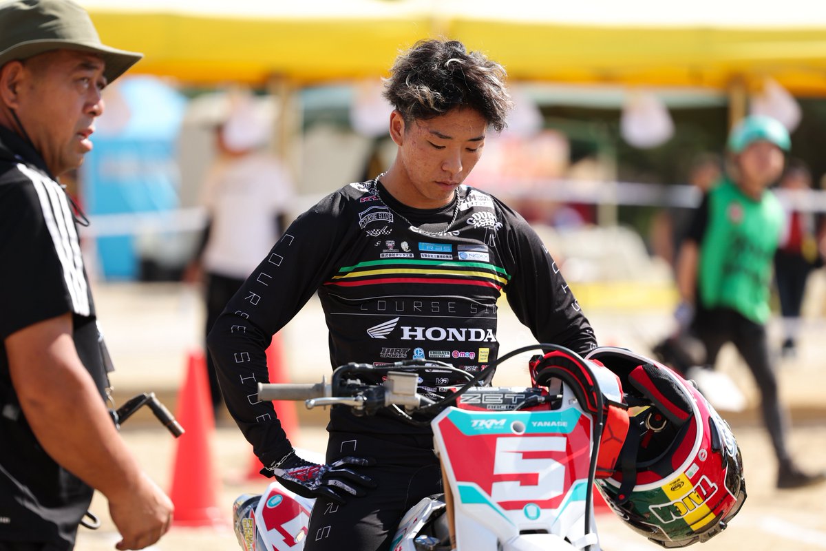 TaigaYanase's tweet photo. JMX Rd.5
2位4位の総合2位でした🥈

沢山の応援がすごく力になりました🙌
ありがとうございました🙇
残り2戦引き続き成長できるよう取り組んでいきます！

📸@kusudo https://t.co/ePpoSpO9bJ