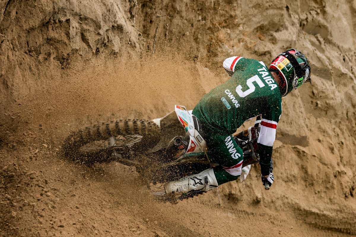 TaigaYanase's tweet photo. JMX Rd.5
2位4位の総合2位でした🥈

沢山の応援がすごく力になりました🙌
ありがとうございました🙇
残り2戦引き続き成長できるよう取り組んでいきます！

📸@kusudo https://t.co/ePpoSpO9bJ