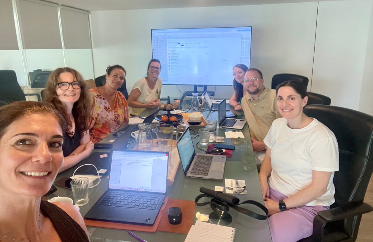 farmerswifelive's tweet image. Last week we welcomed Sveriges Utbildningsradio (UR) to our Mallorca office for onsite training. It was great having you here!☀️🎉

#farmerswife #Teamwork #ClientVisit #Mallorca #MediaTech #UR