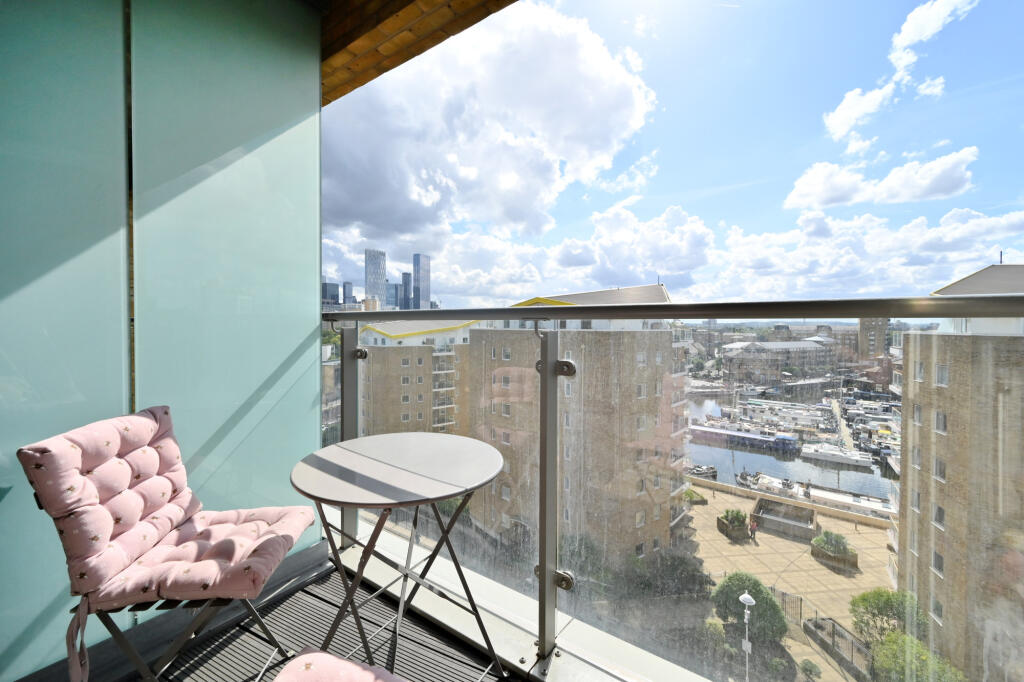 Vitruvian Court, Rolling Mills Mews, #Limehouse, London, E14 📍

- 1 Bedroom 🛏️
- 1 Bathroom 🛁
- Local Transport Links 🚆

Fancy a viewing? - 👉 Get in touch

✉️ info@alliance-london.co.uk.
📞020 7096 1588

rightmove.co.uk/properties/166…

#CanaryWharf #LondonApartment